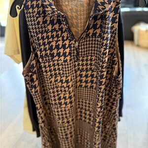 Peter Millar Navy and Tan Houndstooth golf sport dress